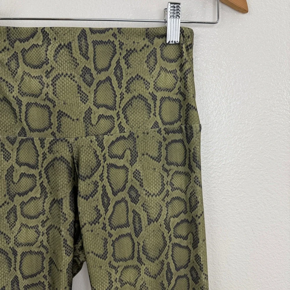 Free People Onzie Pants Womens S/M Green Snake Print High Waisted Flare Leggings